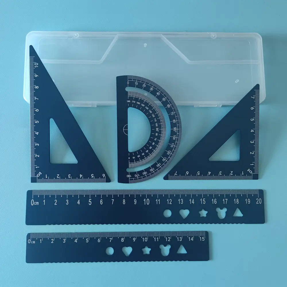 Engrave names on the ruler.Customize ruler