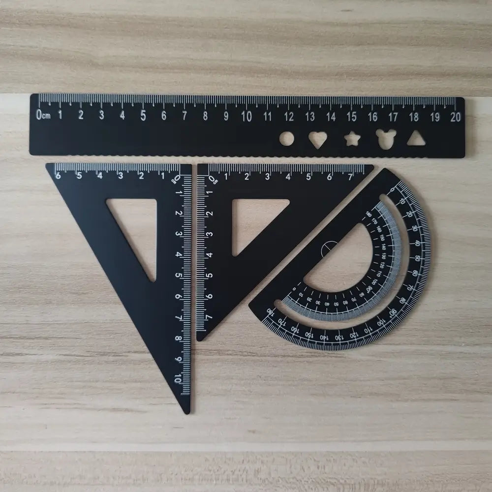 Engrave names on the ruler.Customize ruler