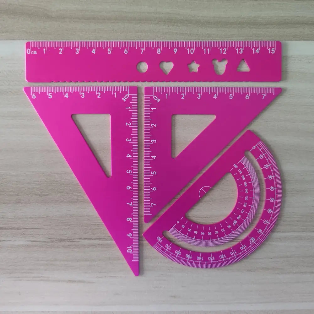 Engrave names on the ruler.Customize ruler