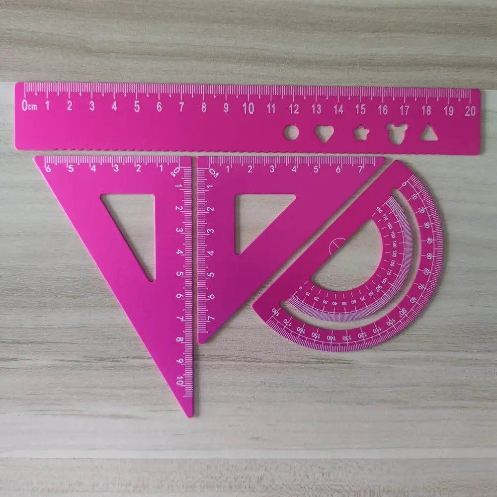 Engrave names on the ruler.Customize ruler