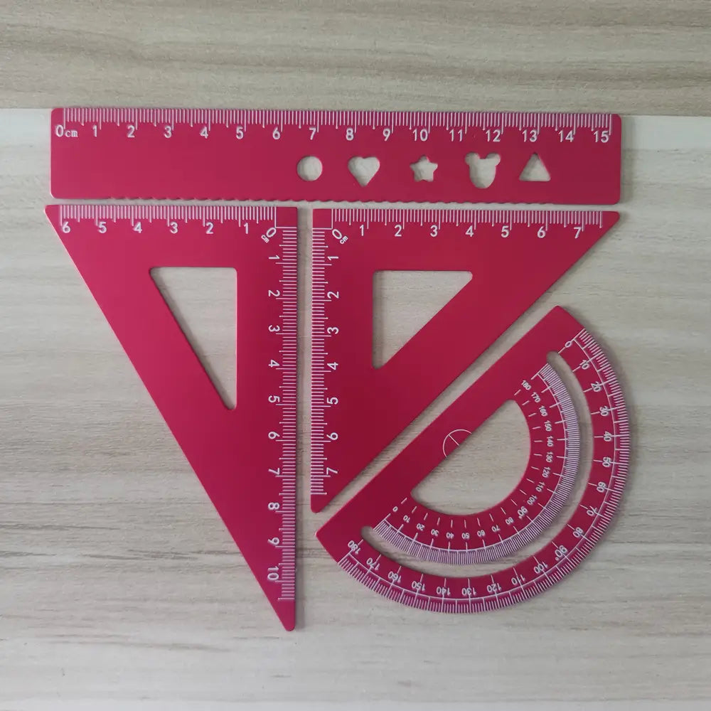 Engrave names on the ruler.Customize ruler